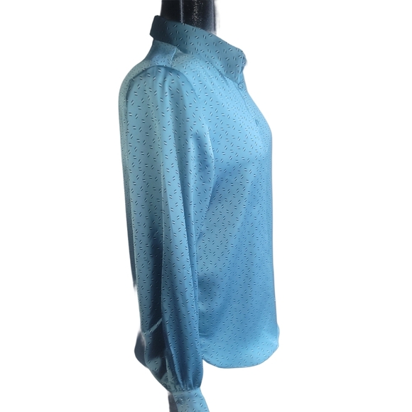 RW&CO Aqua Colored Satiny Soft Button Up Shirt S - Picture 4 of 7